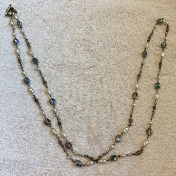 Lovely extra long necklace. Approximately 52” long. Can be doubled. Great cond. - Picture 7 of 8